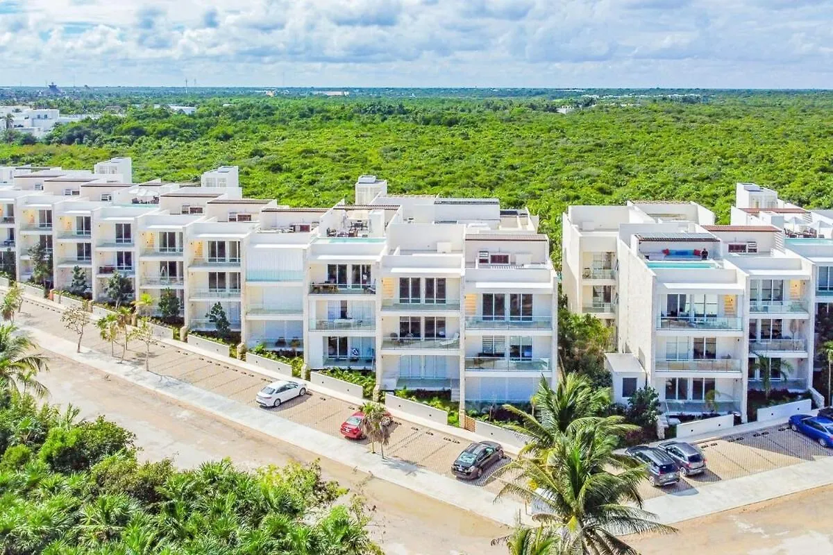 Luxury Studio With Rooftop Pool And Seaview Balcony アクマル 別荘