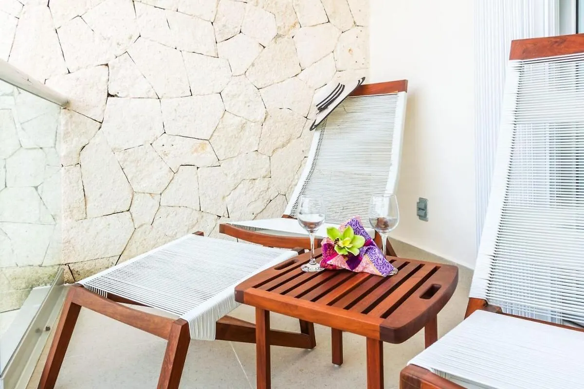 別荘 Luxury Studio With Rooftop Pool And Seaview Balcony アクマル