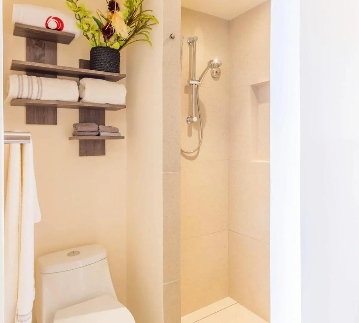 Luxury Studio With Rooftop Pool And Seaview Balcony アクマル 別荘